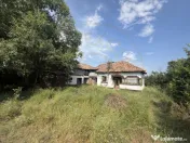 Casă bătrânească + teren 1.032 mp, Purcăreni, Argeș 