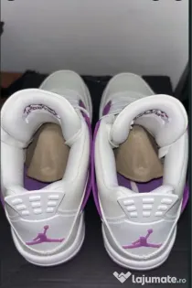 Jordan 4 Hyper Violet