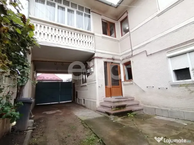 Casă de vânzare – Brașov 110 mp ,curte comuna!