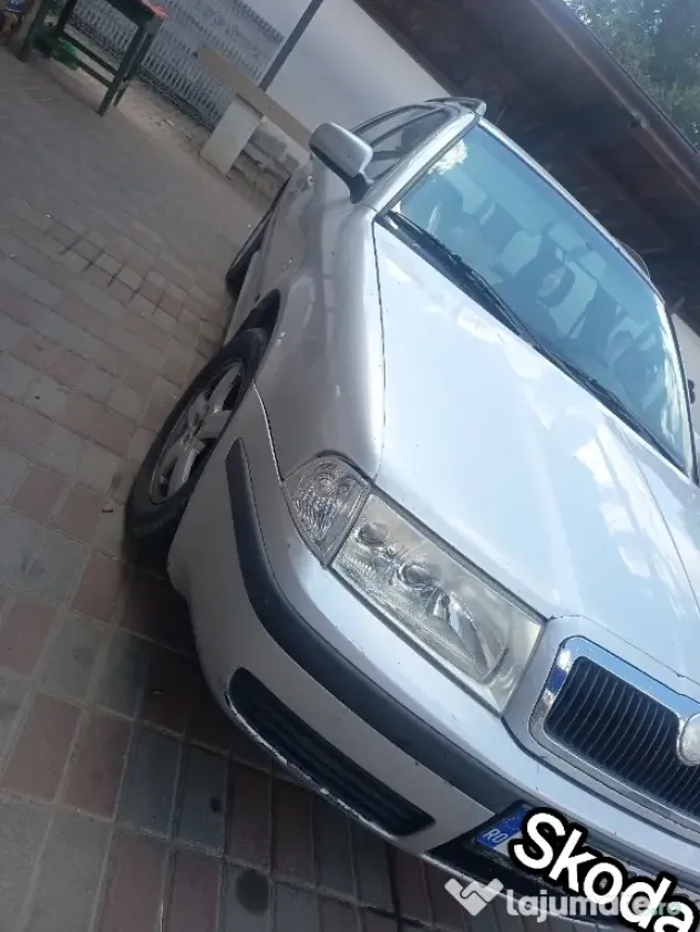 Vând Skoda
