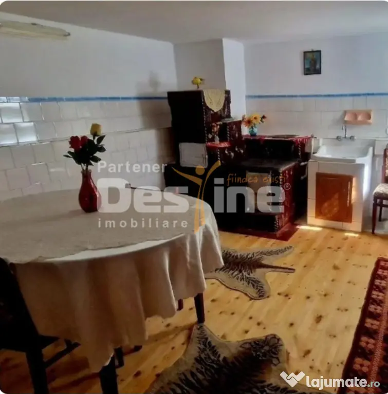 VAND CASA IN LOCALITATEA VALEA DOFTANEI