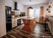 Casă /Afacere la cheie 146 mp utili, 1349 mp teren, Campulu 