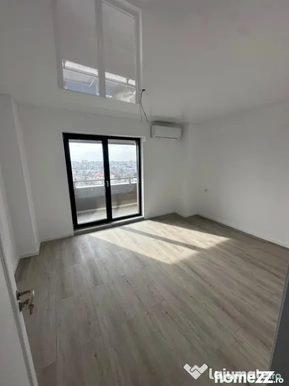 Apartament 2 camere de vanzare, situat in zona Icil