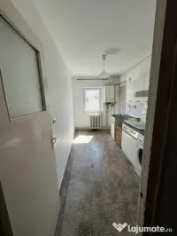 Apartament 4 camere Centrul Civic-CEC Bank,139000 Euro 
