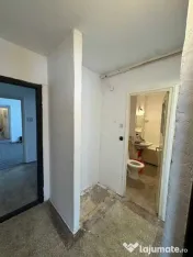 Apartament 4 camere Centrul Civic-CEC Bank,139000 Euro 