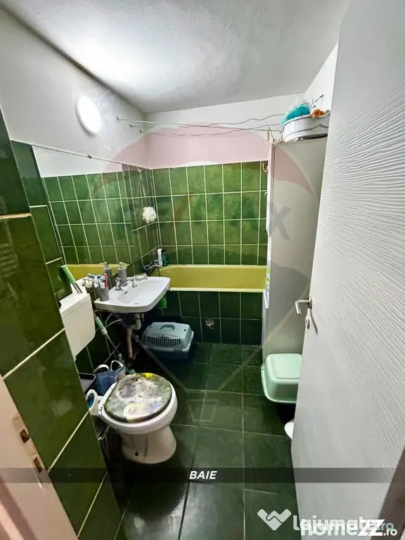 De vanzare COMISION 0%: Apartament 2 camere, etaj 2, mobilat - Baia Mare (Maramures)