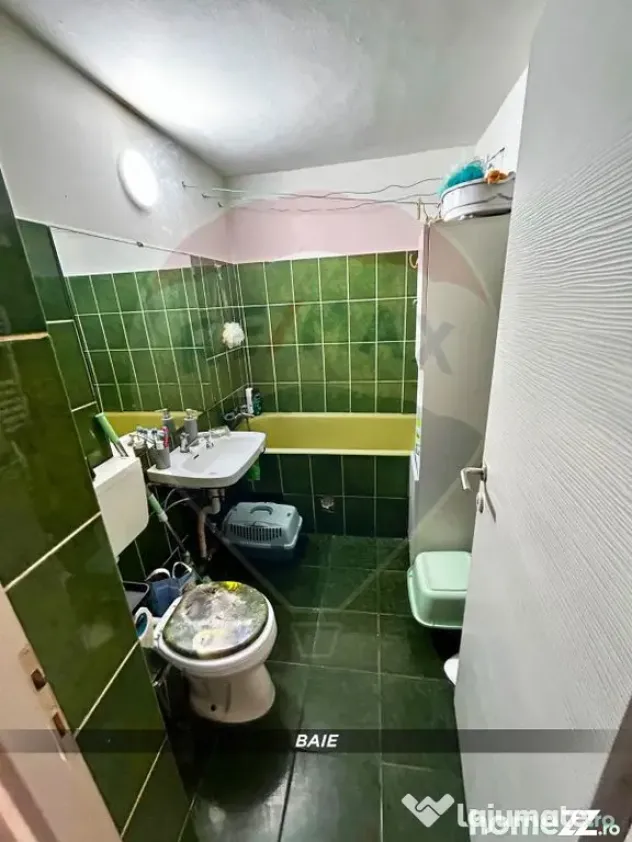 De vanzare COMISION 0%: Apartament 2 camere, etaj 2, mobilat - Baia Mare (Maramures)