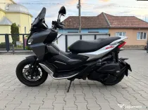 Aprilia SR GT 200 (2024) – 4.400 km, Ca Nouă, Istoric Service, Bluetooth