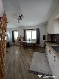 Vând duplex Lisaura 