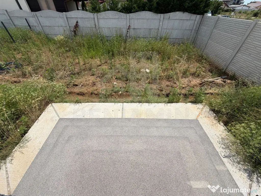 Casa-3 Dormitore-3 bai-Teren 300mp-Damila str Ficusului-L...