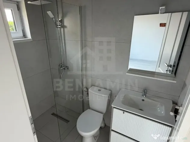 Casa-3 Dormitore-3 bai-Teren 300mp-Damila str Ficusului-L...
