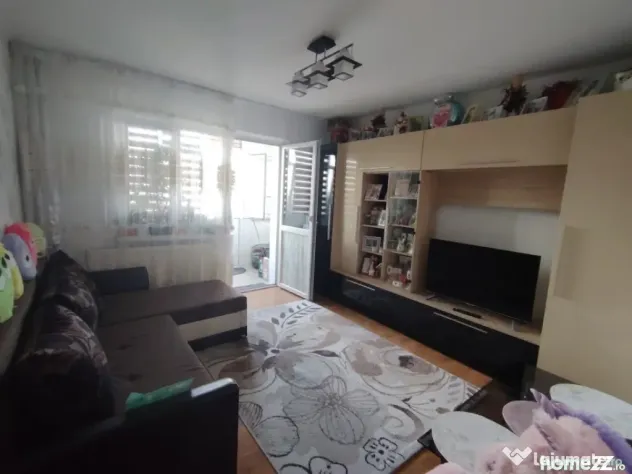 Apartament 2 camere, decomandat, Craiovița Nouă