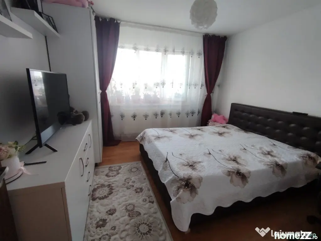 Apartament 2 camere, decomandat, Craiovița Nouă
