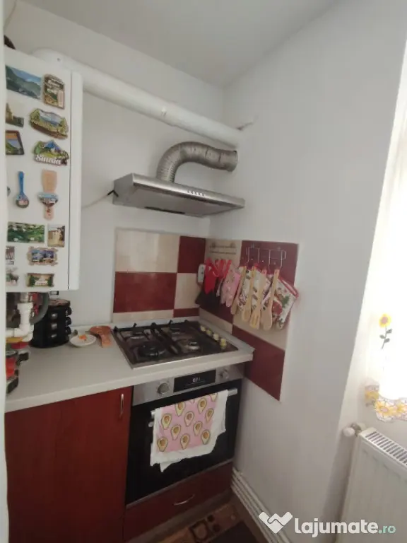 Apartament 2 camere decomandat – Craiovița Nouă