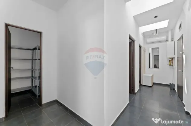 Apartament 2 camere, de închiriat în clădire privată ...