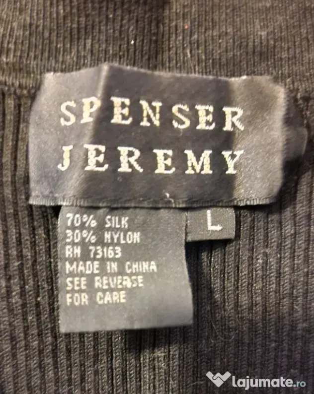 Spenser Jeremy, bluza neagra fara maneci, L