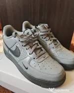 Nike Air Force 1 '07 LV8