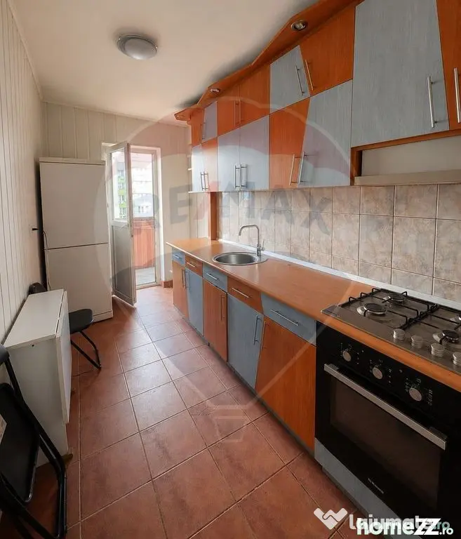Apartament cu 3 camere de închiriat – Bld. Mihai Viteazul