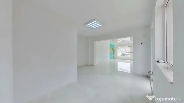 Casă generoasă cu 11 camere + spațiu comercial inclus | C