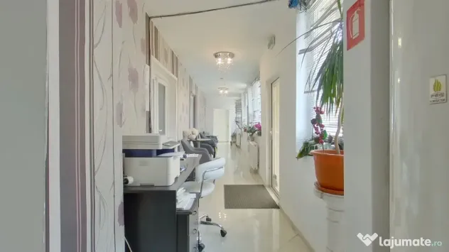 Casă generoasă cu 11 camere + spațiu comercial inclus | C
