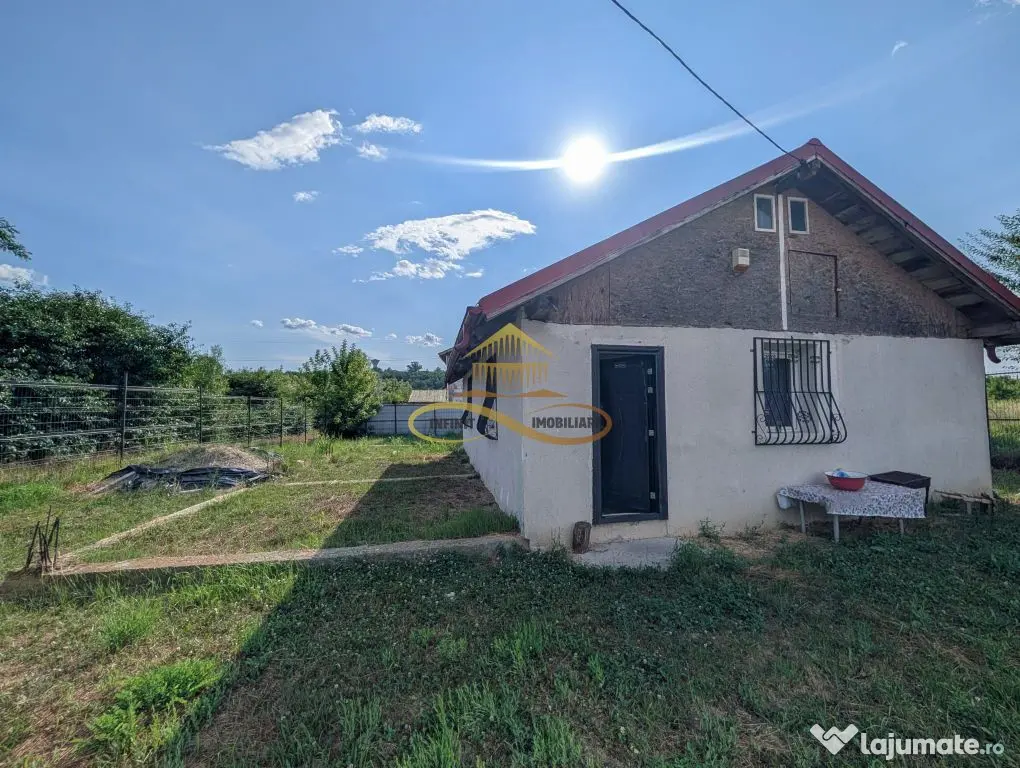 Casă de vânzare – Bacău, zona URA