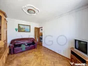 Apartament cu 2 camere, decomandat, 50 mp, parcare, zona Pod