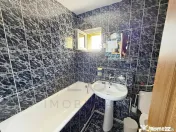Apartament cu 2 camere, decomandat, 50 mp, parcare, zona Pod