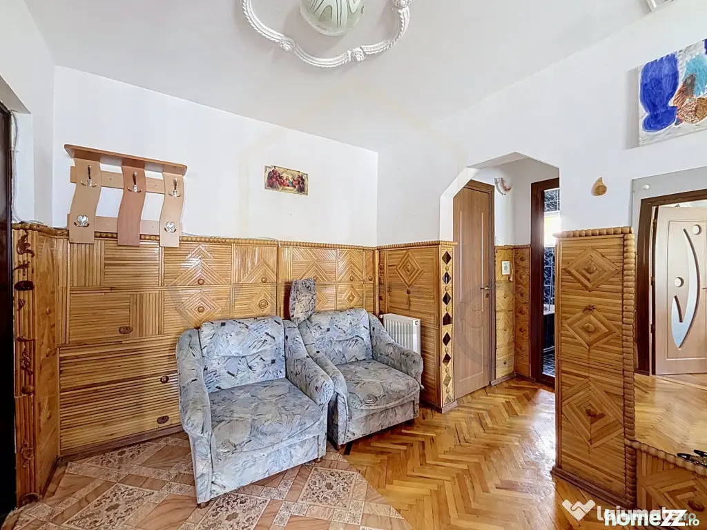 Apartament cu 2 camere, decomandat, 50 mp, parcare, zona Pod