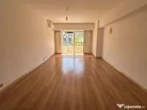 Apartament 4 camere.Stradal.Bulevardul Decebal, Piata Alba-Iulia.