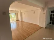 Apartament 4 camere.Stradal.Bulevardul Decebal, Piata Alba-Iulia.