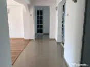 Apartament 4 camere.Stradal.Bulevardul Decebal, Piata Alba-Iulia.