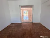 Apartament 4 camere.Stradal.Bulevardul Decebal, Piata Alba-Iulia.