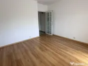 Apartament 4 camere.Stradal.Bulevardul Decebal, Piata Alba-Iulia.