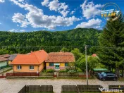 Apartament in casa cu intrare separata si curte proprie, Bai