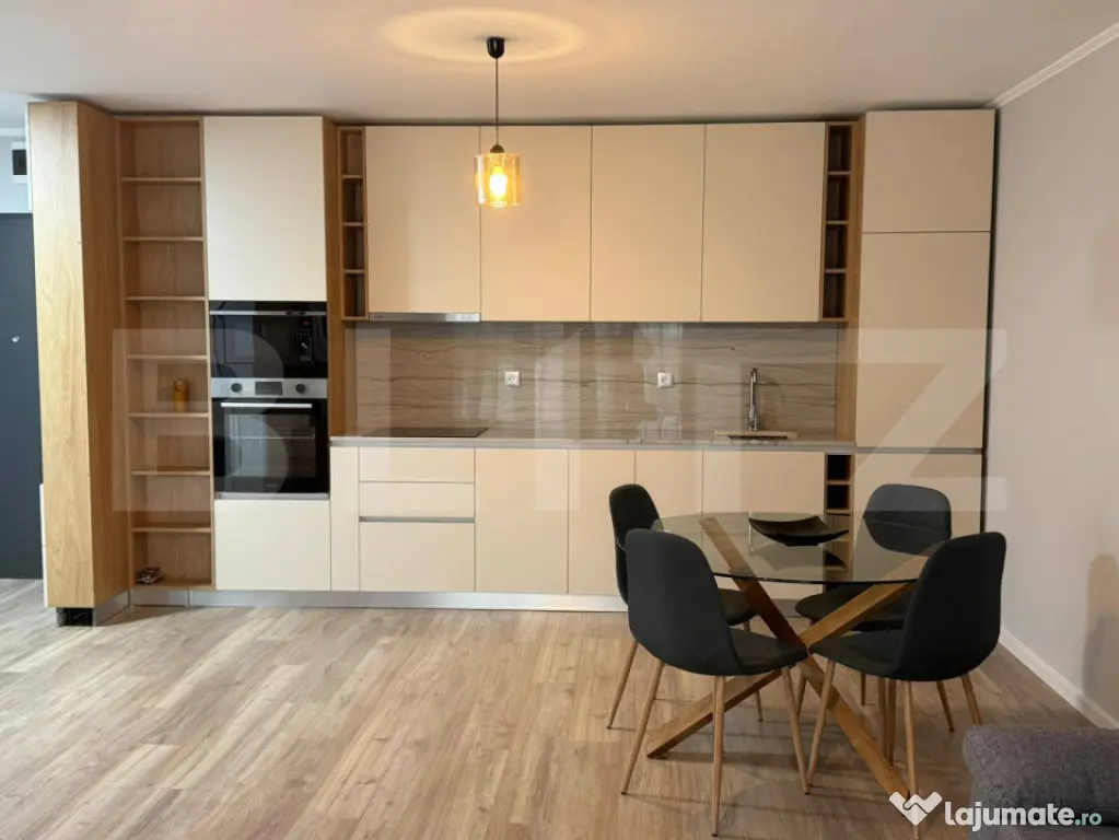 Apartament 2 camere, semidecomandat, parcare subterana zona