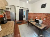 Apartament cu doua camere, semidecmandat, zona Cetate 