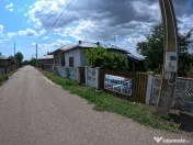 Casa si teren in comuna Vedea 