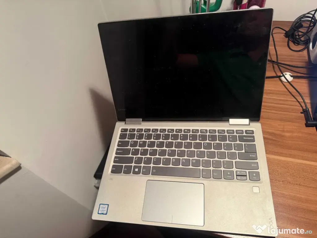 Laptop Lenovo ultraportabil