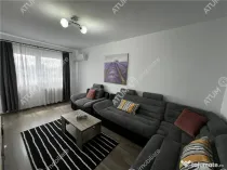 Apartament 3 camere la etaj intermediar si pivnita zona Vasi