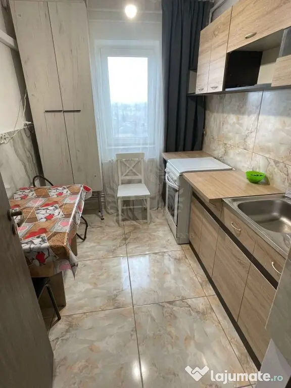 //2 CAMERE//ZONA NORD// BULEVARDUL REPUBLICII//