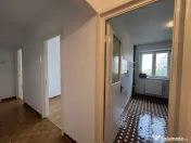Apartament 3 camere decomandat, centrală gaz – zona Casa 
