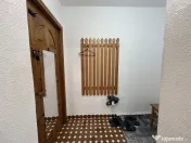 Apartament 3 camere decomandat, centrală gaz – zona Casa 