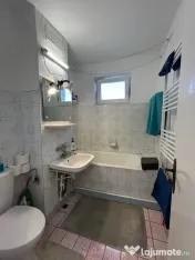 Apartament 3 camere decomandat, centrală gaz – zona Casa 