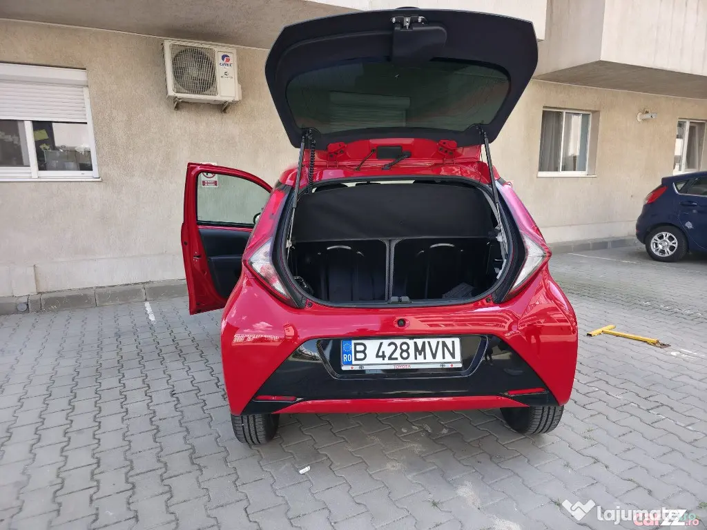 Toyota Aygo 1.0 VVY-I 5 usi X