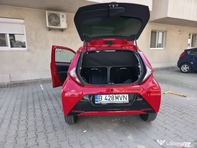 Toyota Aygo 1.0 VVY-I 5 usi X