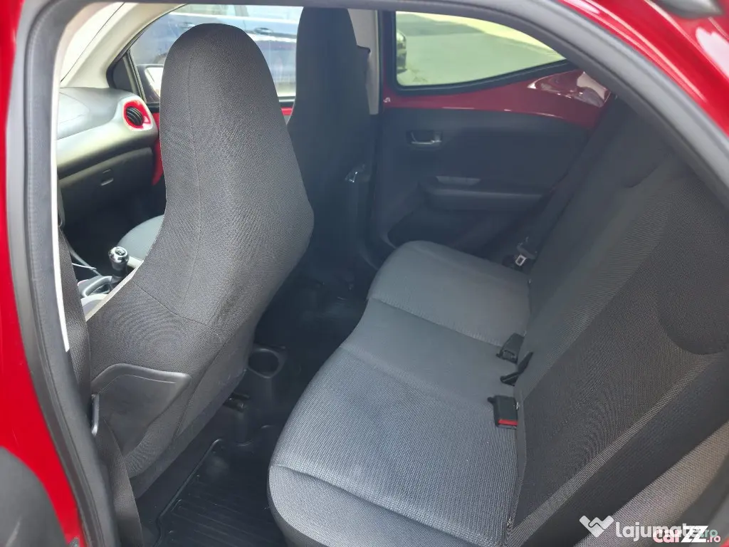 Toyota Aygo 1.0 VVY-I 5 usi X