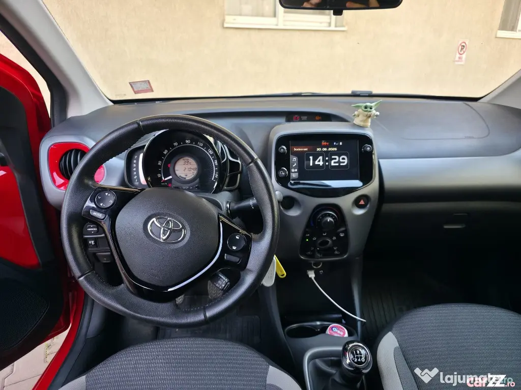 Toyota Aygo 1.0 VVY-I 5 usi X