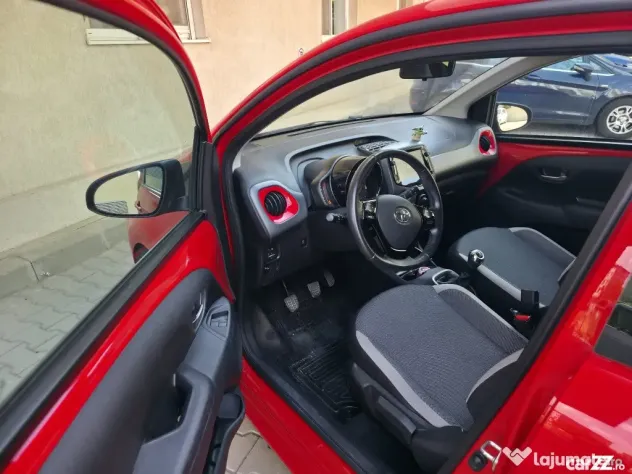 Toyota Aygo 1.0 VVY-I 5 usi X