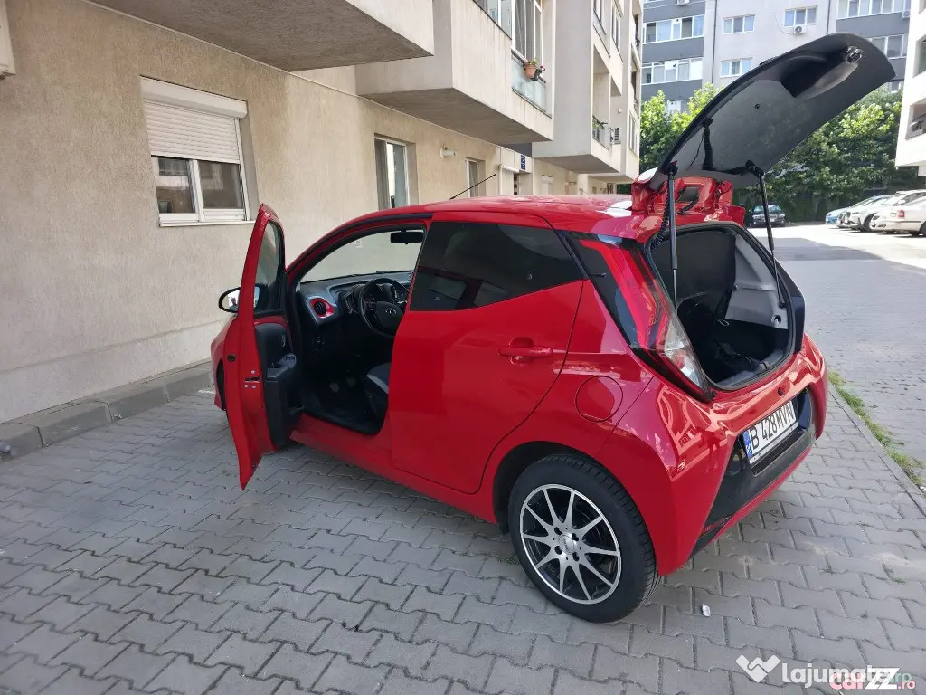 Toyota Aygo 1.0 VVY-I 5 usi X