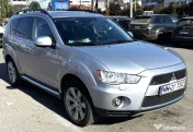 Mitsubishi Outlander- 4x4 - 7 Locuri